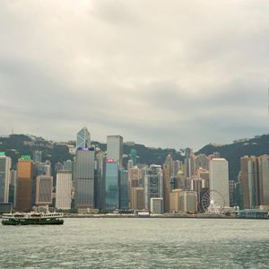 比特币测试了80,000美元，亚太地区因其  价格上涨而融资渐弱，香港人工智能 IPO 飙升