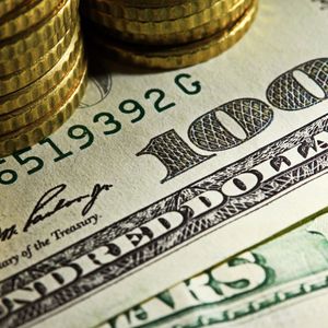 Bitcoin funds capture $700 million as institutions place their bets