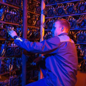 IREN adds 4% premarket as company unveils 800MW Australian AI data center campus