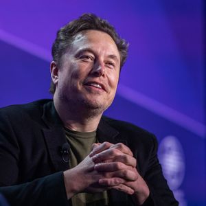 Elon Musk's SpaceX prices shares at $135, raising $75 billion in largest-ever IPO