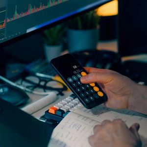 Bitcoin could crash to $48,000, if this historical pattern is triggered