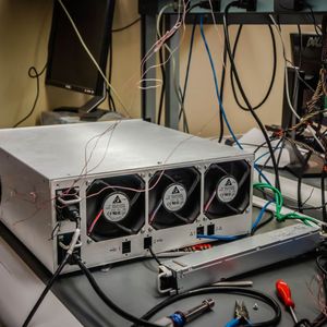 Live markets: Bitcoin has traded below its mining cost for five months, squeezing miners