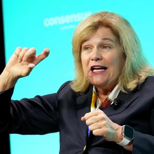 Franklin Templeton proposes new ETFs that turn corporate dividends into bitcoin