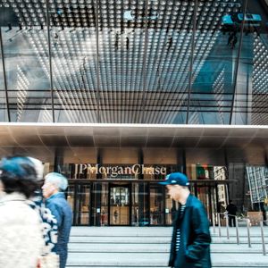 JPMorgan backs U.S. crypto bill but warns of risks in digital asset framework