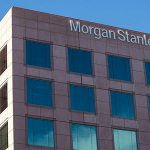 The traditional 9-to-5 banking day is officially dying, says Morgan Stanley execs