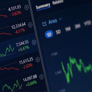 First U.S. spot bitcoin ETF to close as inflows dwindle, investors chase AI returns