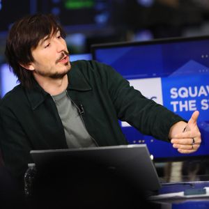 Robinhood Chain fees collapse 97% even as transactions stay near record highs