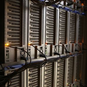 Hive Blockchain Deploys First Intel-Powered Bitcoin Mining Machines