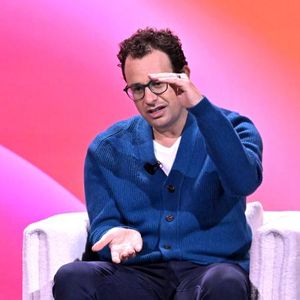 AI giant Anthropic files for blockbuster IPO