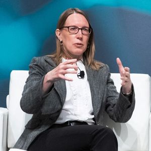 ‘Crypto Mom’ Hester Peirce: SEC ‘Disappoints’ When It Comes to Crypto