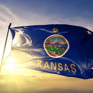 Kansas Looks to Cap Crypto Political Campaign Donations at $100