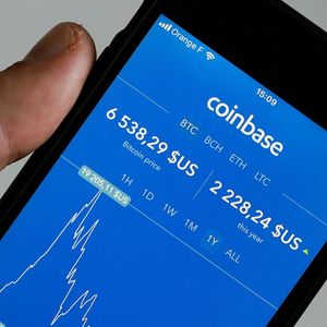 Coinbase Stock Tumbles 6%; Bitcoin Also Lower