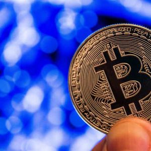 Bitcoin on track for over 7% weekly gain amid renewed banking woes