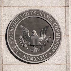 SafeMoon creator, CEO charged with fraud by SEC, Justice Department