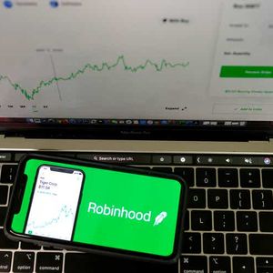 Robinhood Markets options trading volume rises in April; equities, crypto decline