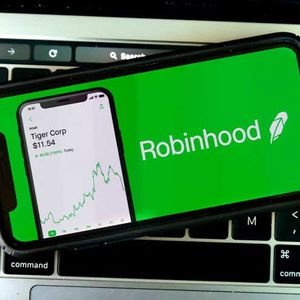 Robinhood Markets trading volumes climb across the board in July