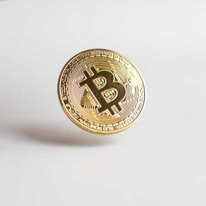 Crypto-linked stocks rise as Bitcoin hovers around $100K mark
