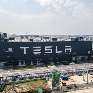 Tech Voices: Xiaomi vs. Tesla, Salesforce AI, Kraken app, Meta AI case