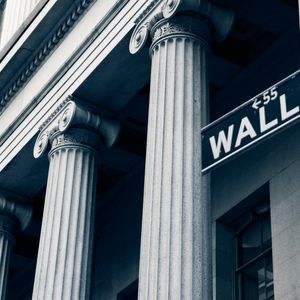 Stock index futures gain as U.S. shutdown drags on