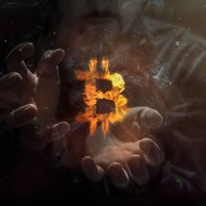 "Bitcoin Black Monday Test": Will BTC mirror 2025-style rally or 2022-style crash?