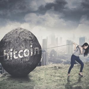 Bitcoin: Supply Crunch Is Real, So Is The Exit Risk