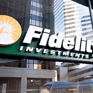 Crypto Companies Shift Funds to Asset Managers Including Fidelity Amidst Banking Turmoil