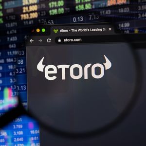 eToro Remains Committed to Crypto Amid SEC's High-Profile Lawsuits