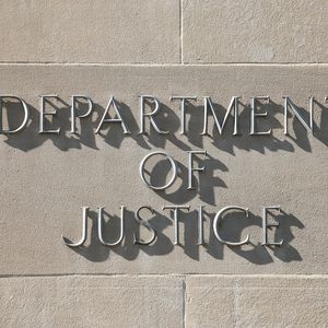 US Justice Department Charges Two Russian Nationals With Stealing Thousands of Bitcoin Linked to Mt. Gox