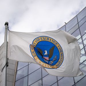 Bitcoin Takes Hit As SEC Reportedly Brands ETF Filings 'Inadequate'