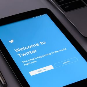 Data Reveals Persistent 'Fake Followers' Problem on Crypto Twitter
