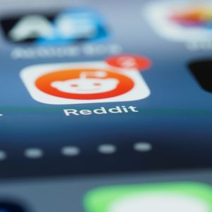 Decentralized Social Media Protocol DeSo Offers $1 Million to Develop Blockchain-Based Reddit Alternative