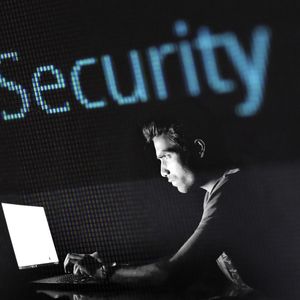 Coinbase Domain Name Used by Scammers in Recent Phishing Attacks – What's Going On?