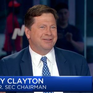 Former SEC Chairman Highlights Conditions for Bitcoin ETF Approval