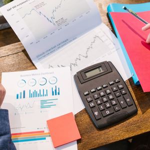 Crypto VC Investor Shima Capital Struggles to Establish Long-Term Partnership with Independent Auditor