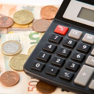 Over 70% of Spanish Crypto Traders Declared Losses in FY2022 – Report