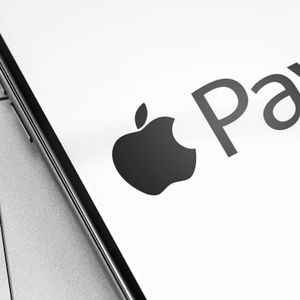 Today in Crypto: Apple Pay One-Click Gets Enabled on MetaMask via Banxa, Coinbase Expands Into Canada, Protocols Lead Says Base Network is 'Permissionless'