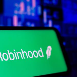 Arkham Investigation Reveals Robinhood Wallet Holds $2.5 Billion in ETH