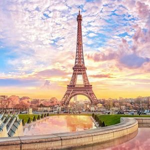France Moves To License TradFi and Crypto Influencers