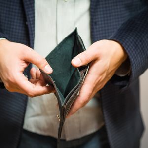 The NFT Bubble Has Officially Burst: Over 95% of NFT Collections Have Zero Value