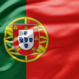 Bank of Portugal’s Chief Pushes For Global Crypto Regulation – Here’s What You Need to Know