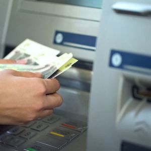 Russians Will Be Able to ‘Withdraw’ Digital Rubles as Cash at ATMs