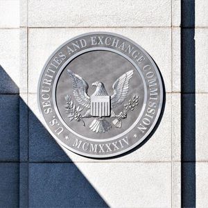 SEC Faces Backlash from Crypto Leaders for Erroneous Bitcoin ETF Tweet