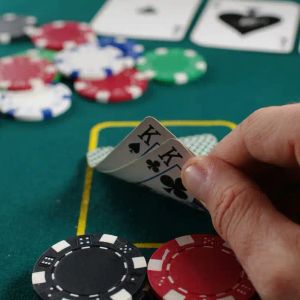 Crypto Whales Bet 300K USDT On A Crazy Hand Of Poker At CoinPoker