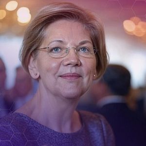 Senator Warren Presses US Banking Regulator Over Trump Family’s Crypto Business Links