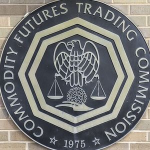 CFTC Chair Walks Back on Previous Statements Regarding Ethereum, Says Only Bitcoin is Commodity – Regulation Hammer Coming Down?