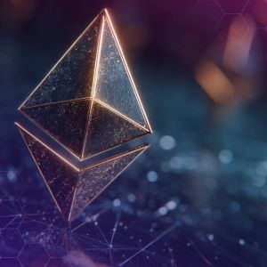 Grayscale Launches First US-Listed Spot Crypto ETFs Allowing Staking for ETH and SOL