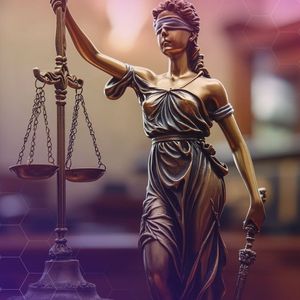 Maxine Waters Demands SEC Hearing Over Dropped Crypto Cases