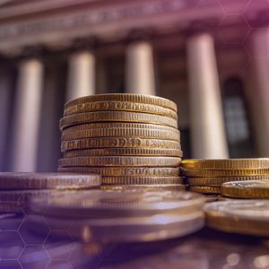 Are Stablecoins Quietly Draining Banks? Standard Chartered Thinks So