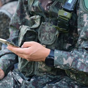 Crypto-trading South Korean Soldier ‘Sold Fake Concert Tickets to Fuel Spending’