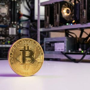 Bitcoin Mining: MARA’s Reported $1.5B Bitcoin Sale Puts Corporate Treasury Conviction in Focus